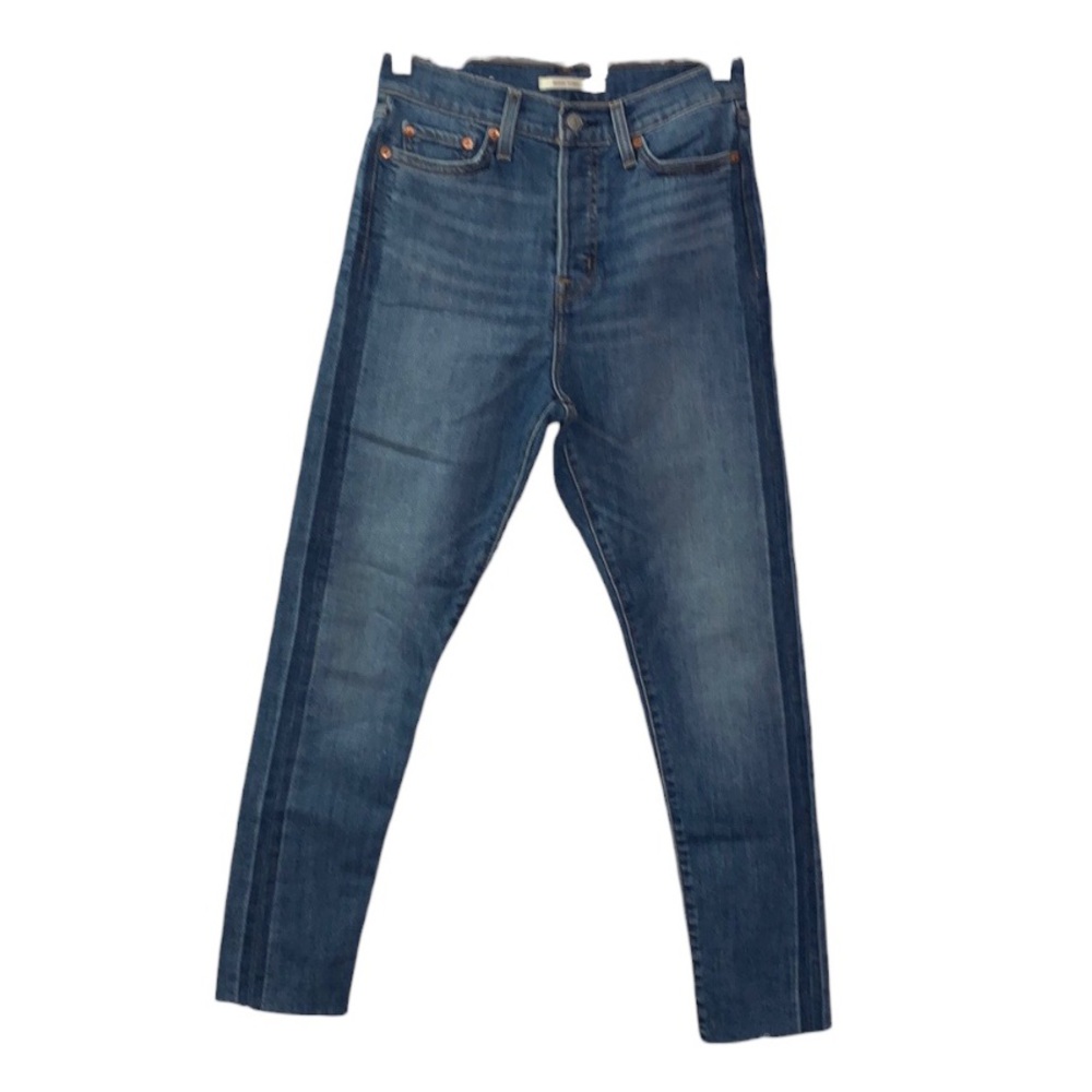 Levi’s Wedgie Skinny 28 Raw Hem Button Fly Casual Everyday Beach Pool Party